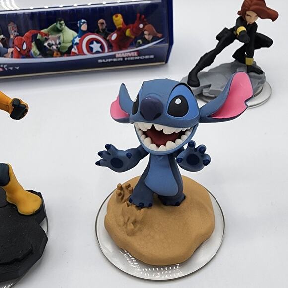 Disney Infinity 2.0 Portal Base Pad Figurines, Power Disc Plastic Storage Case - Picture 4 of 6